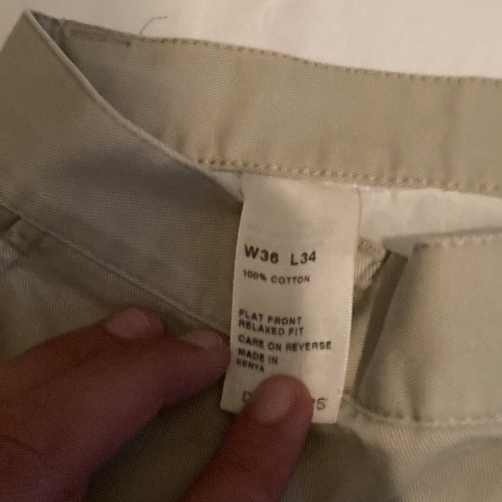 Dockers - Picture 3 of 3